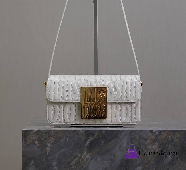 Fortok Dior White Quilted Miss Dior Allover Calfskin Bag 22x11x6cm - 1