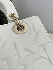 Fortok Dior Lady Dior Bag White Graphic Cannage Calfskin 24x11x20cm - 6