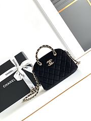 Fortok Chanel 24B Shell Bag Black Velvet 11x16x5.5cm - 1