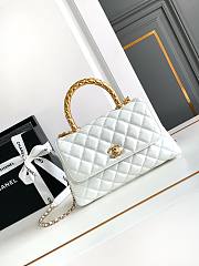 Fortok Chanel 24A Coco Copper Metal Handle Bag White 23cm - 1