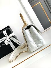 Fortok Chanel 24A Coco Copper Metal Handle Bag White 23cm - 2