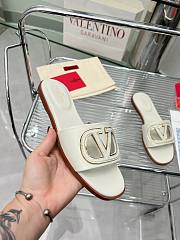 Fortok Valentino Vlogo Cut-Out Calfskin Slides White - 5