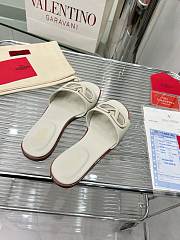 Fortok Valentino Vlogo Cut-Out Calfskin Slides White - 2
