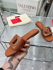 Fortok Valentino Vlogo Cut-Out Calfskin Slides Brown - 5