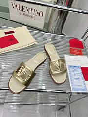 Fortok Valentino Vlogo Cut-Out Calfskin Slides Gold - 4