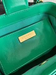 Fortok Chanel Mini Bag With Handle Shiny Green Lambskin 18×7×13.5cm - 2