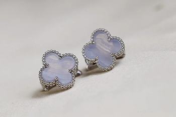 Fortok Van Cleef & Arpels Four-leaf Clover Purple Earrings