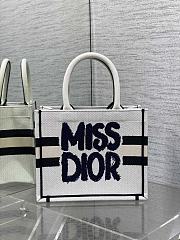 Fortok Dior Book Tote White, Beige and Black Miss Dior Graffiti Embroidery 36x27.5x16.5cm - 1