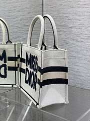 Fortok Dior Book Tote White, Beige and Black Miss Dior Graffiti Embroidery 36x27.5x16.5cm - 6