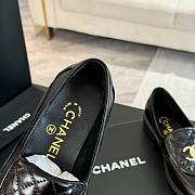 Fortok Chanel Black Quilted Leather Classic Loafers  - 4