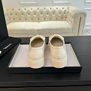 Fortok Chanel White Quilted Leather Classic Loafers - 2