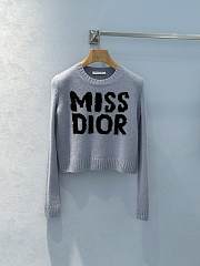 Fortok Dior 24 Miss Dior Graffiti Letter Jacquard Knitted Sweater in Beige/Blue - 3