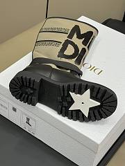 Fortok Dior D-Major Boot Warm Taupe Technical Canvas with Black Miss Dior Graffiti Print and Black Calfskin - 4