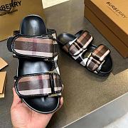 Fortok Burberry Brown Check Pattern Sandals - 4