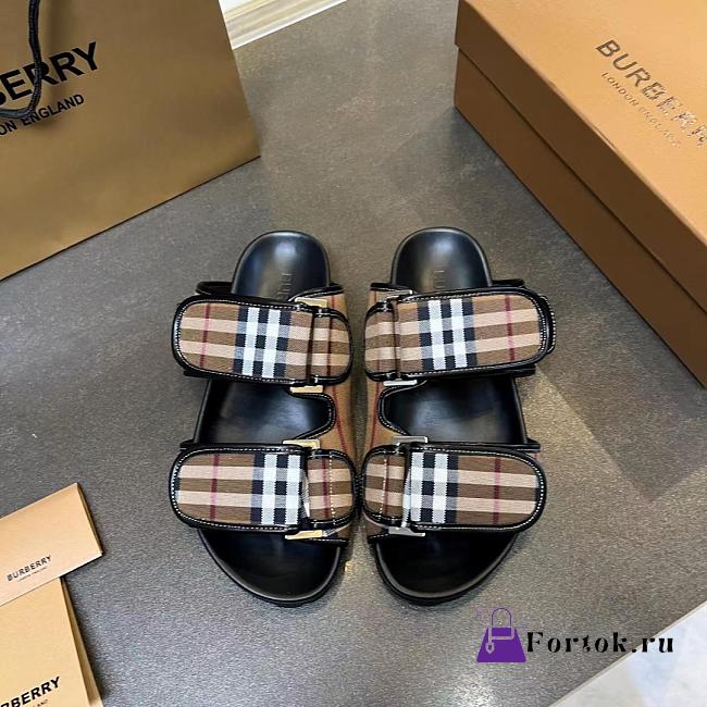 Fortok Burberry Vintage Check Pattern Sandals - 1