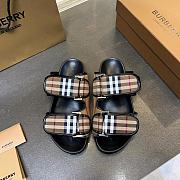 Fortok Burberry Vintage Check Pattern Sandals - 1