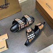 Fortok Burberry Vintage Check Pattern Sandals - 2