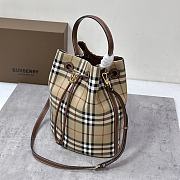 Fortok Burberry Beige Mini Bucket Bag 16x26x26cm - 4