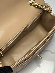 Fortok Chanel 24b Double C Logo Flap Bag Beige 13.5x19x7cm - 5