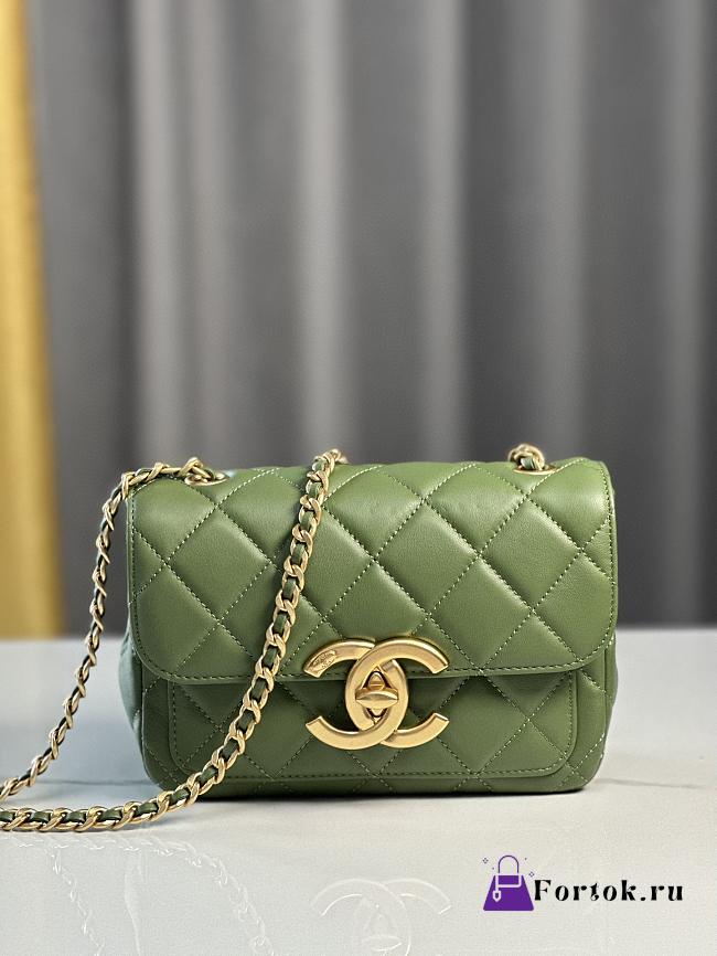 Fortok Chanel 24b Double C Logo Flap Bag Green 13.5x19x7cm - 1