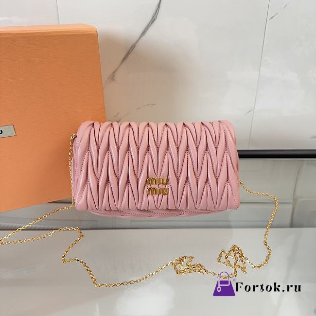 Fortok Miu Miu Matelassé Nappa Leather Bag Pink 18x9.5x4cm - 1