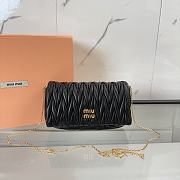 Fortok Miu Miu Matelassé Nappa Leather Bag Black 18x9.5x4cm - 1