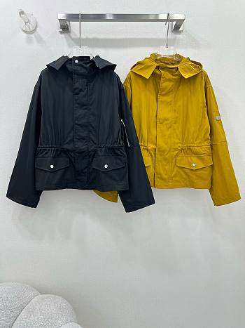 Fortok Burberry 24 Hooded Jacket in Black / Yellow