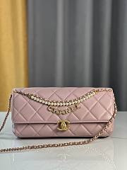 Fortok Chanel 24A Pearl Chain Baguette Bag Light Pink 13x27x5cm  - 1