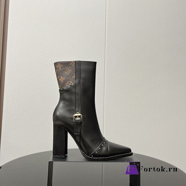 Fortok Louis Vuitton Monogram Flower-shaped High-heeled Ankle Boots Black & Brown - 1