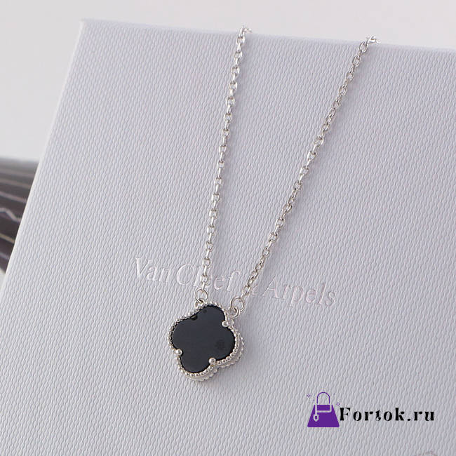 Fortok Van Cleef & Arpels Black Four-leaf Clover Necklace in Gold / Gold Rose / Silver - 1