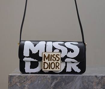 Fortok Dior Miss Flap Bag Black and White Miss Dior Graffiti Printed Calfskin 22x11x6cm