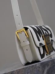 Fortok Dior Miss Flap Bag White and Black Miss Dior Graffiti Printed Calfskin 22x11x6cm - 5