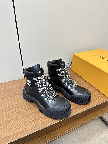 Fortok Louis Vuitton Ruby Flat Ranger Boots Black