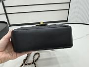 Fortok Chanel Mini Flap Bag Black Shiny Lambskin Pearls & Gold-Tone Metal 12.5x17x5cm - 4