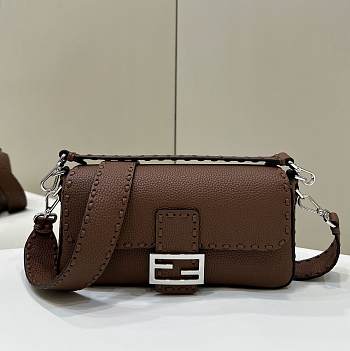 Fortok Fendi Baguette Dark Brown Bag 8610 28x6.5x15cm