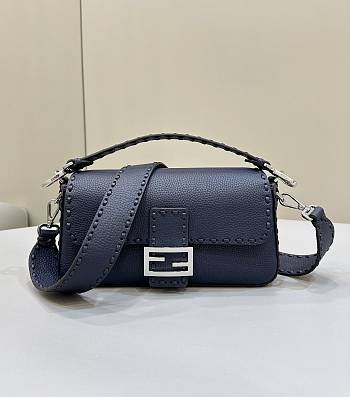 Fortok Fendi Baguette Black Bag 8610 28x6.5x15cm