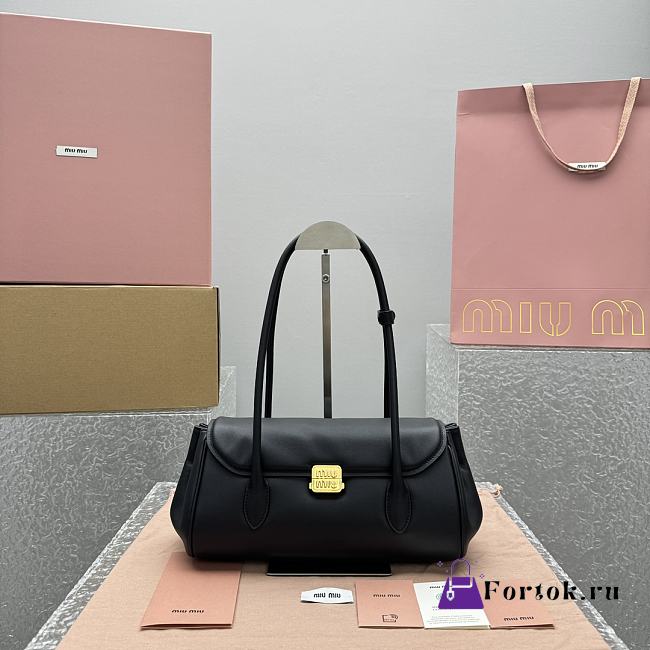 Fortok Miu Miu 24SS Baguette Bag Black 28.5x8x17cm - 1