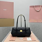 Fortok Miu Miu 24SS Baguette Bag Black 28.5x8x17cm - 1