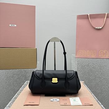 Fortok Miu Miu 24SS Baguette Bag Black 28.5x8x17cm