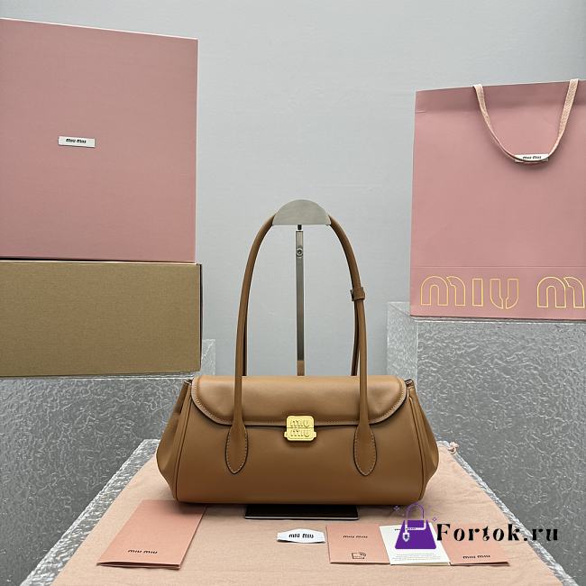 Fortok Miu Miu 24SS Baguette Bag Brown 28.5x8x17cm - 1