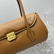 Fortok Miu Miu 24SS Baguette Bag Brown 28.5x8x17cm - 4