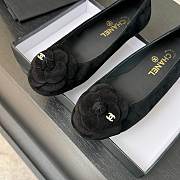 Fortok Chanel Black Suede And Patent Leather Camellia Ballet Flats - 3