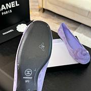 Fortok Chanel Purple Suede And Patent Leather Camellia Ballet Flats - 5