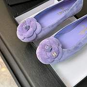 Fortok Chanel Purple Suede And Patent Leather Camellia Ballet Flats - 4