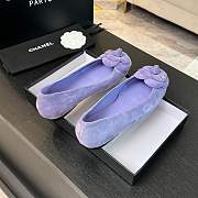 Fortok Chanel Purple Suede And Patent Leather Camellia Ballet Flats - 2