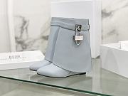 Fortok Givenchy Box Calfskin Shark Lock Ankle Boots Light Grey - 1