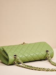 Fortok Chanel Classic Flap Caviar Leather Bag Green 15.5x25.5x6.5cm - 2