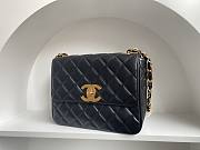 Fortok Chanel Vintage Gold Buckle CF Bag Black 25x20x9cm - 3