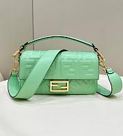 Fortok Fendi Baguette FF Logo Bag in Green 26x5x13cm - 1