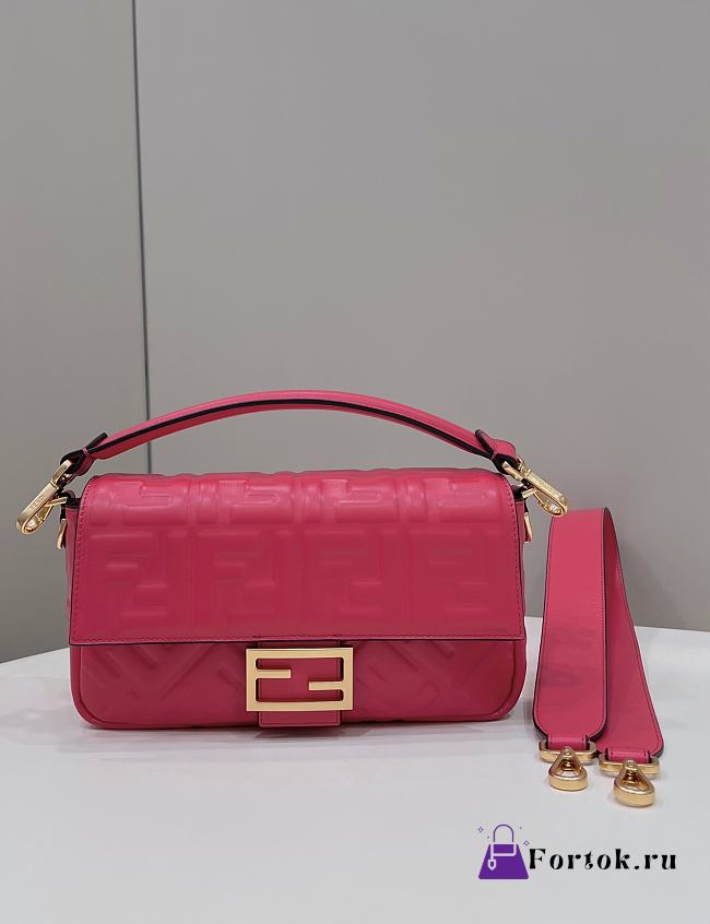 Fortok Fendi Baguette FF Logo Bag in Fuchsia 26x5x13cm - 1